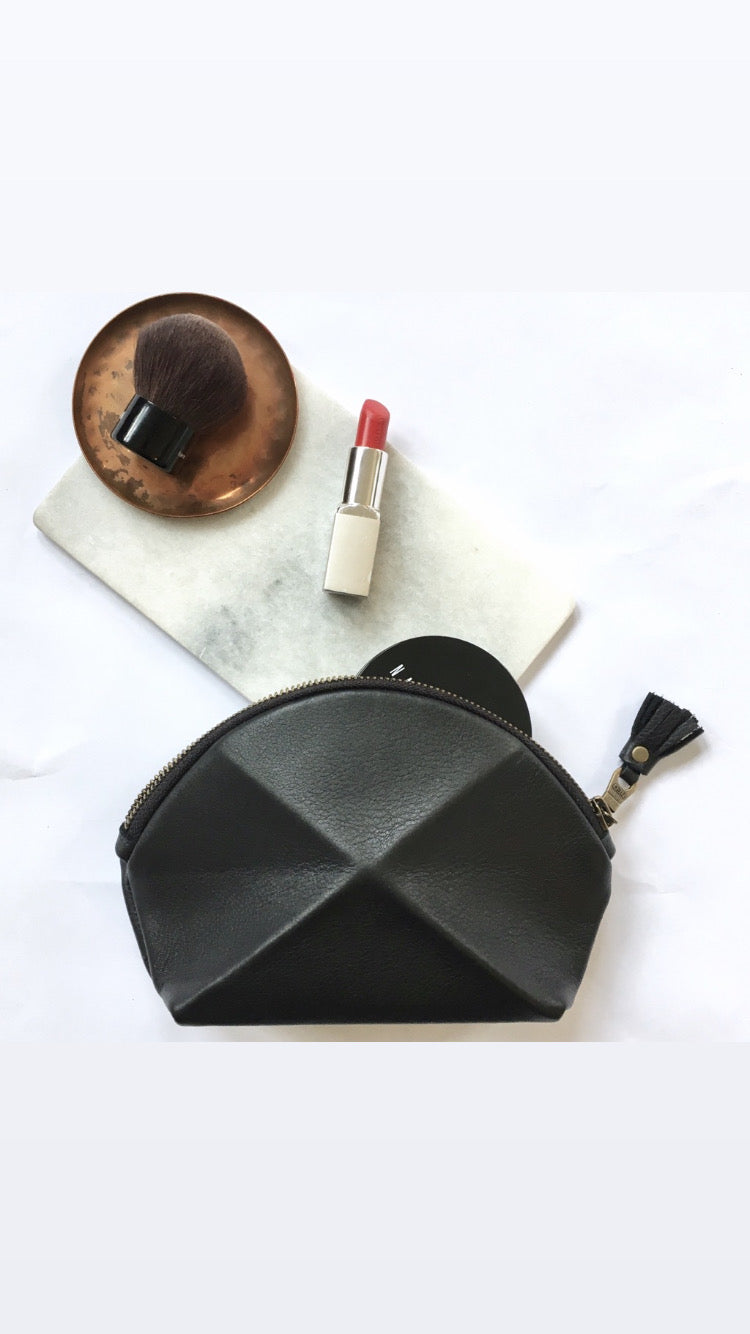 Pyramid cross body bag - Black