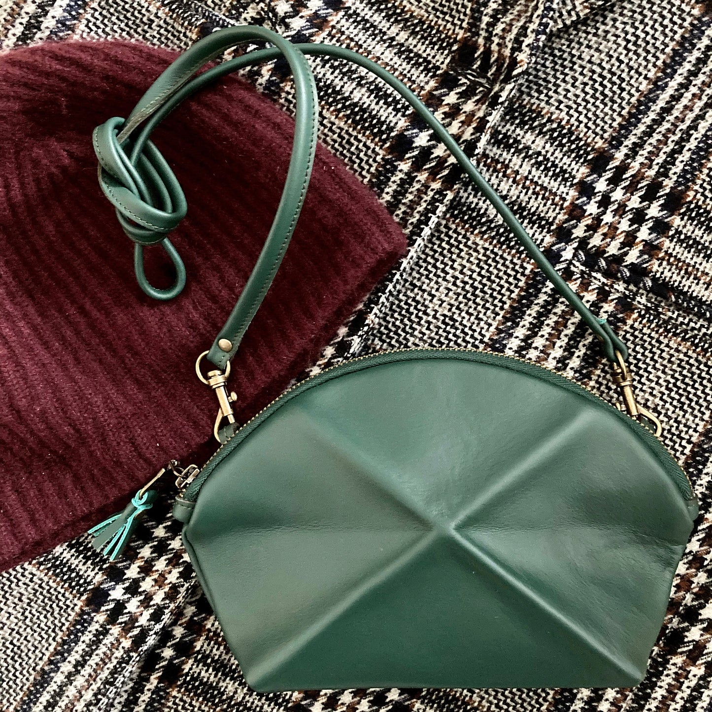 Pyramid cross body bag - Green