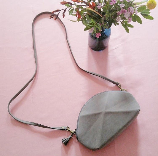 Pyramid Cross Body bag - Grey suede leather