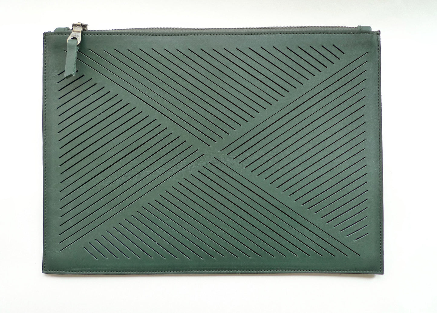 Cross body bag with cut out detail - Green Napa leather